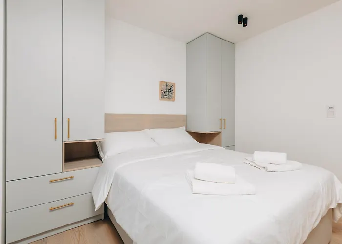 Atrio Alloggio in famiglia Kostrena